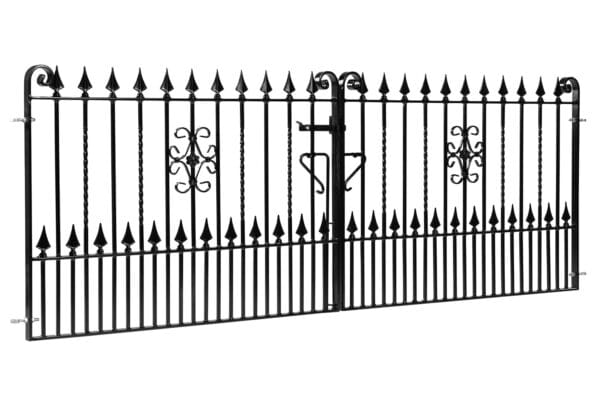Wiltshire Driveway Gate - Image 2