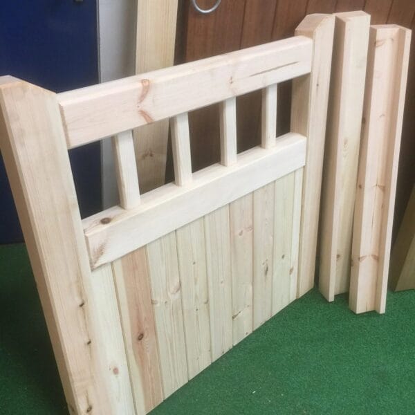 Cheshire Wooden Garden Gate - Image 2